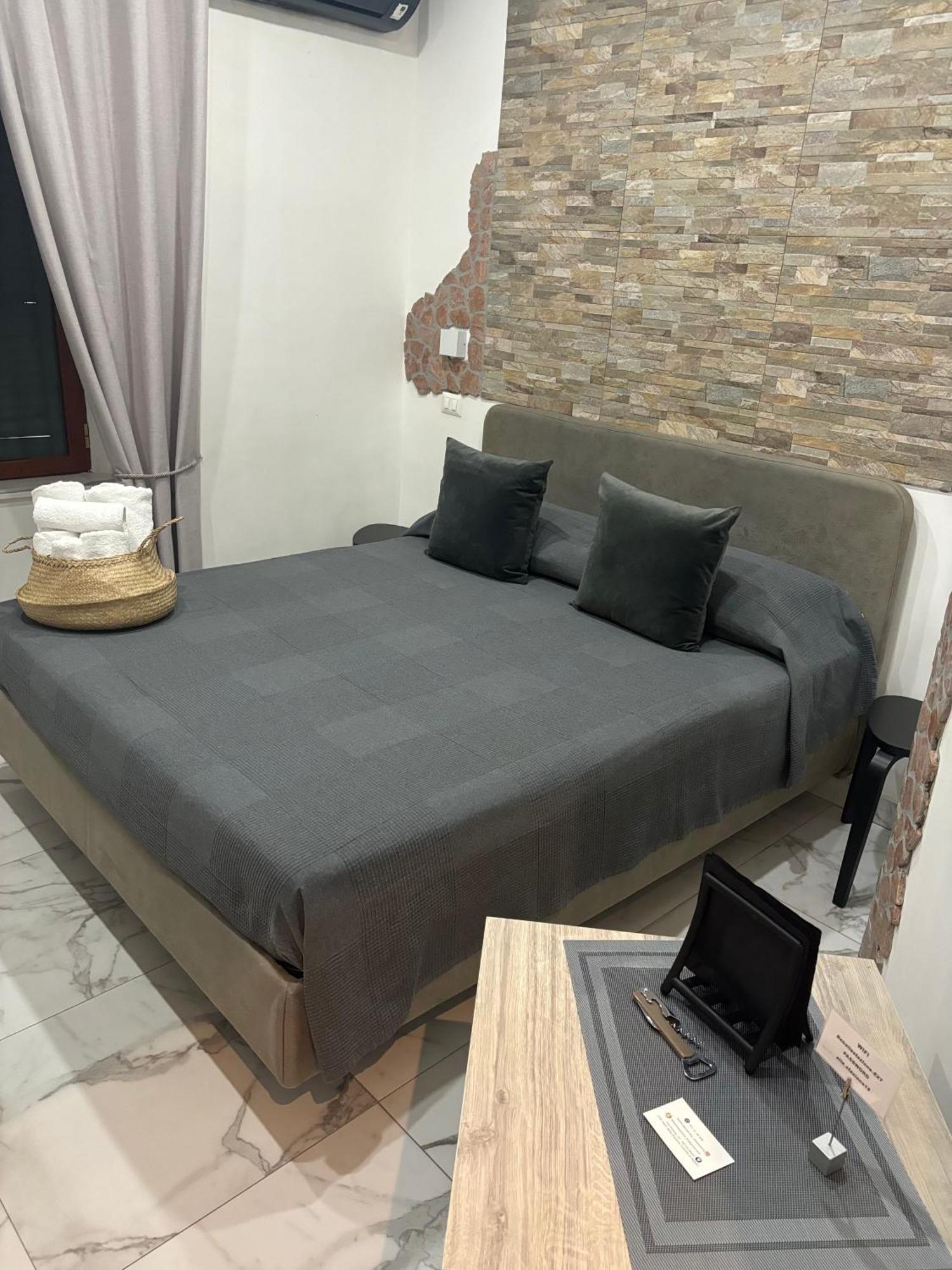 B&B Alla Stazione Νάπολη Εξωτερικό φωτογραφία