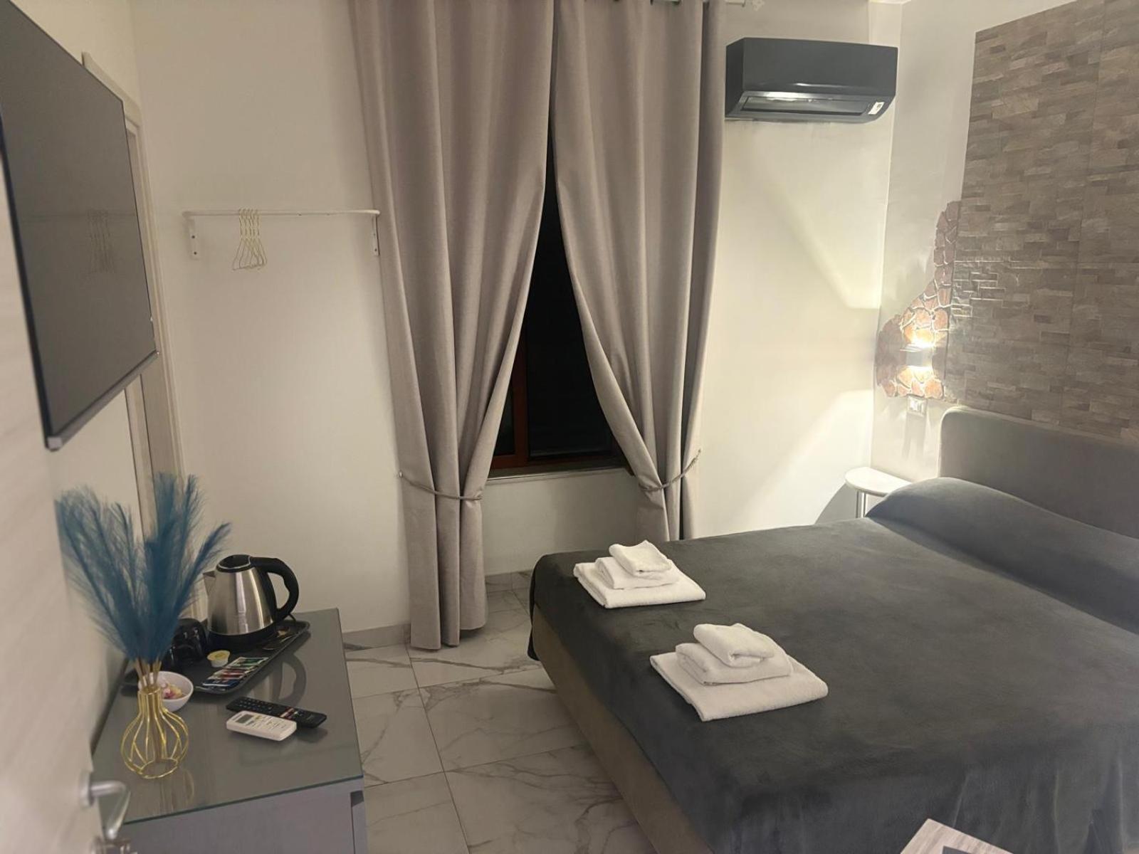 B&B Alla Stazione Νάπολη Εξωτερικό φωτογραφία