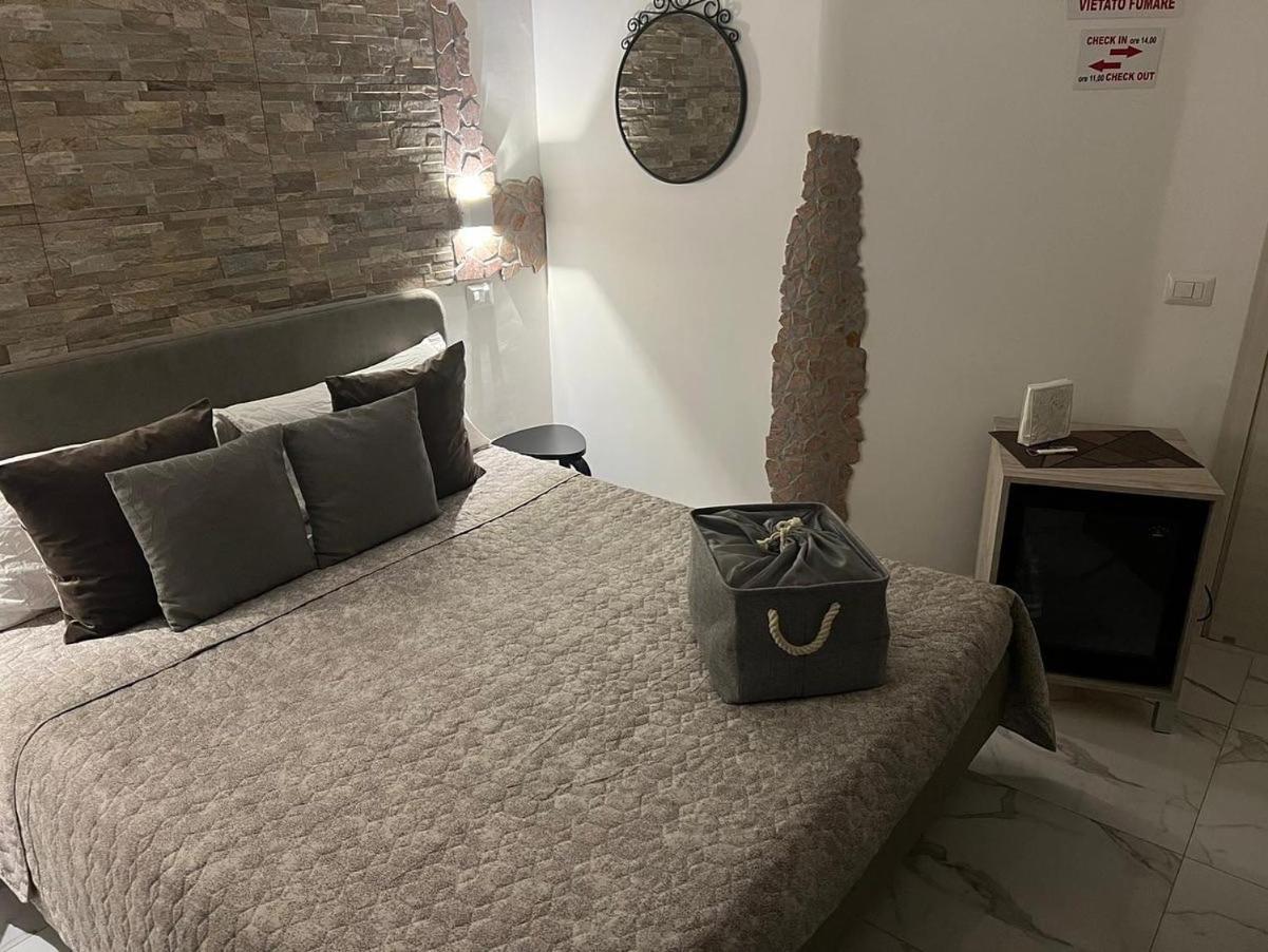 B&B Alla Stazione Νάπολη Εξωτερικό φωτογραφία